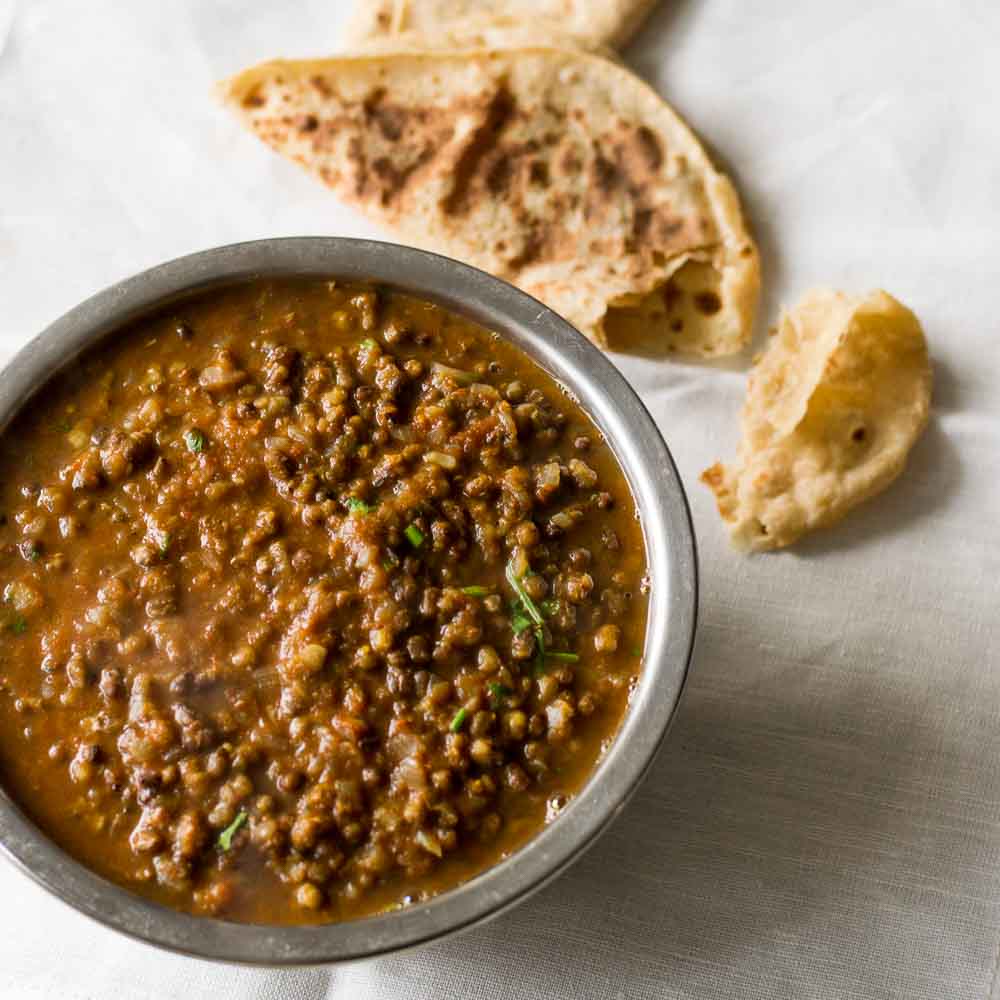 HEMANI Matpe Bean - Black Gram - Urad Whole 4LB